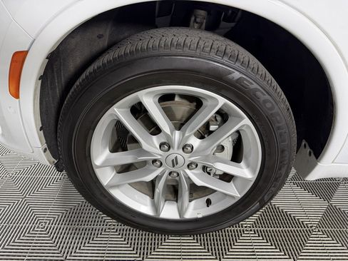 Certified 2025 Dodge Durango GT image 11