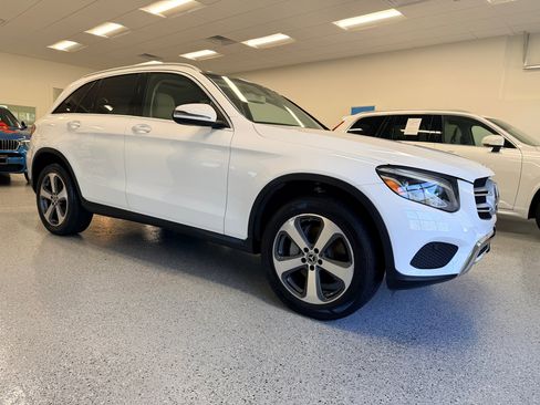 Used 2017 Mercedes-Benz GLC 300 image 10