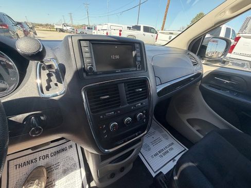 Used 2014 RAM C/V Tradesman FWD image 16