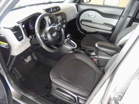 Used 2016 Kia Soul w/ Convenience Package image 7