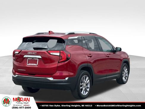 Certified 2023 GMC Terrain SLT FWD image 4