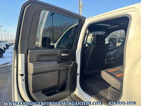 Used 2021 GMC Sierra 2500 AT4 w/ AT4 Premium Plus Package image 17
