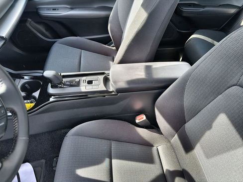 Used 2023 Toyota Prius LE image 27