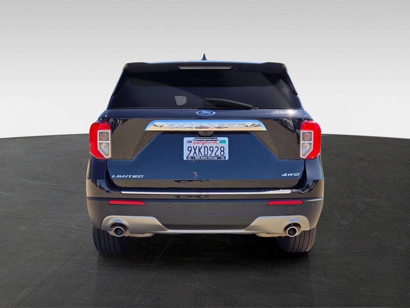 Used 2024 Ford Explorer Limited AWD/4WD image 6