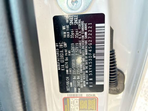Used 2025 Kia Sportage SX FWD image 2
