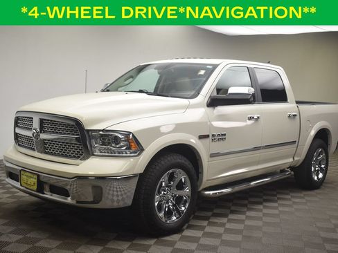 Used 2018 RAM 1500 Laramie AWD/4WD image 3