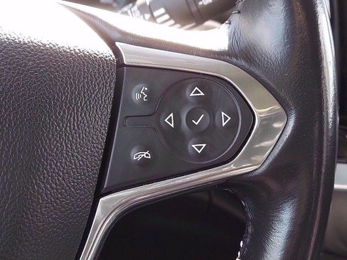 Used 2019 Chevrolet Traverse LT image 22