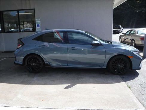 Used 2018 Honda Civic Sport Touring image 2