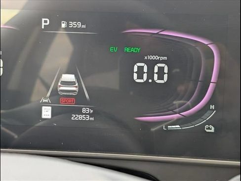 Used 2025 Kia Sportage EX AWD/4WD image 21