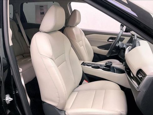 Certified 2023 Nissan Rogue SL w/ SL Premium Package image 6