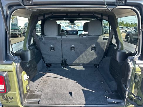 Used 2024 Jeep Wrangler Unlimited Sport AWD/4WD image 14