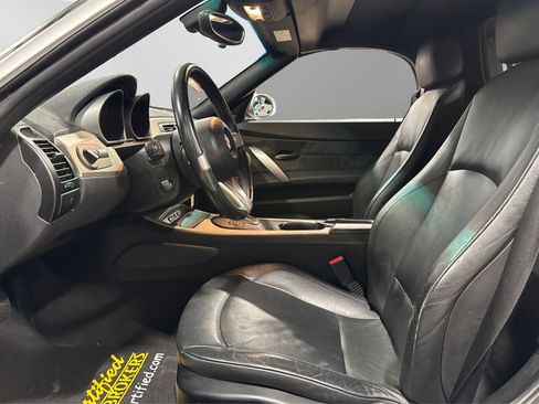 Used 2003 BMW Z4 2.5i image 17