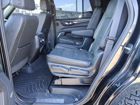 Used 2021 GMC Yukon Denali AWD/4WD image 9