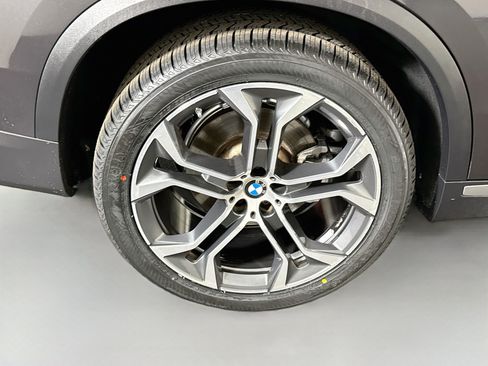 Used 2022 BMW X5 sDrive40i w/ Premium Package RWD image 33