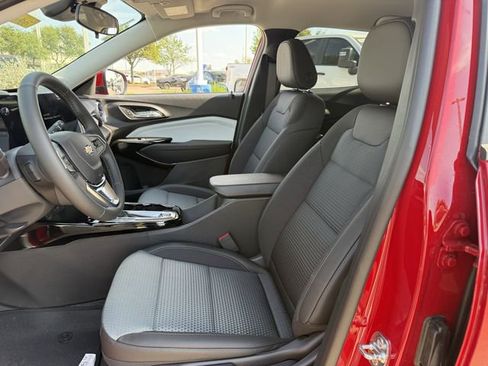New 2026 Chevrolet Trax LT image 25