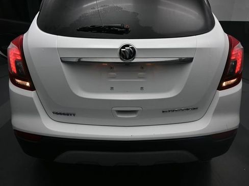 Used 2021 Buick Encore Preferred image 10