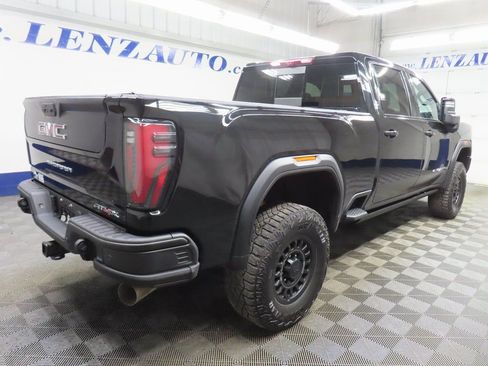 Used 2025 GMC Sierra 2500 AT4X w/ AT4X AEV Edition AWD/4WD image 4