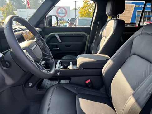 Used 2023 Land Rover Defender 110 75th Limited Edition image 15