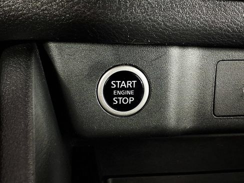 Used 2023 Nissan Rogue S FWD image 16