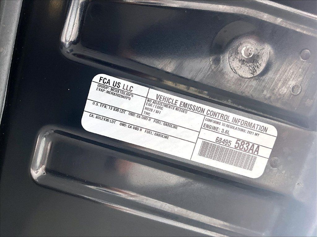 Used 2021 Jeep Grand Cherokee L Laredo w/ Luxury Tech Group I AWD/4WD image 33