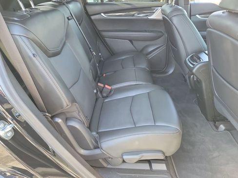 Used 2025 Cadillac XT6 Sport w/ Technology Package image 28