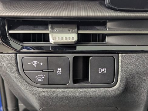 New 2026 Kia Sportage EX FWD image 13