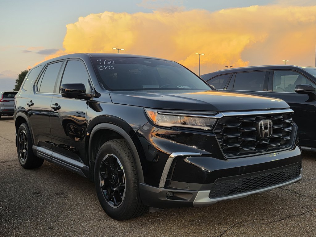 Used 2025 Honda Pilot EX-L image 3