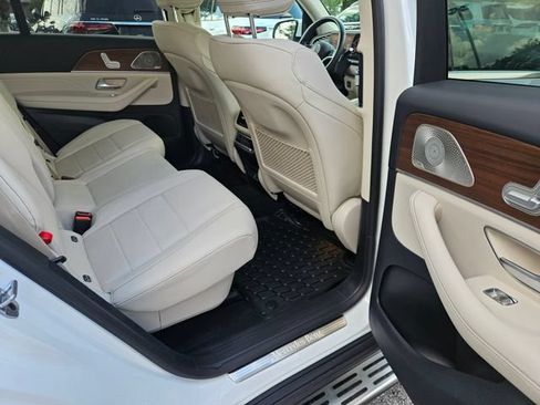 Used 2026 Mercedes-Benz GLS 450 4MATIC image 46