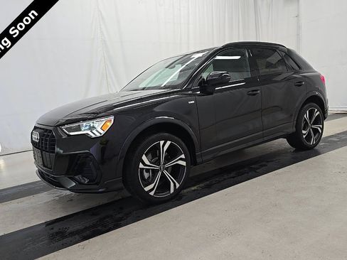 Used 2023 Audi Q3 2.0T Premium Plus w/ Premium Plus Package AWD/4WD image 1