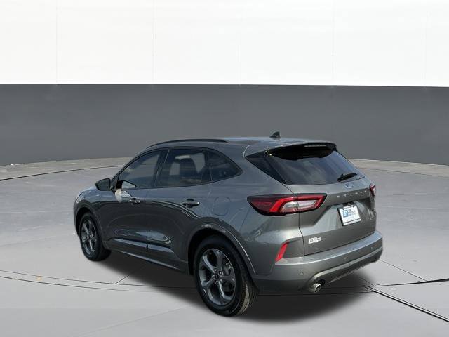 Used 2024 Ford Escape ST-Line w/ Tech Pack #1 FWD image 7