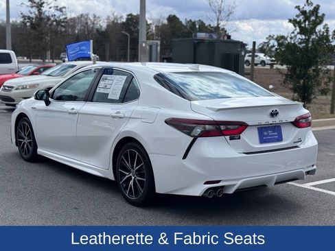 Used 2021 Toyota Camry SE image 5