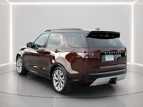 New 2026 Land Rover Discovery Limited Edition image 3