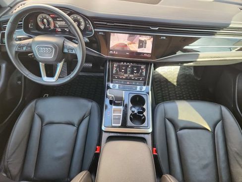 Used 2023 Audi Q8 Premium AWD/4WD image 26