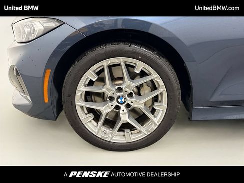Used 2026 BMW 330i Sedan RWD image 2