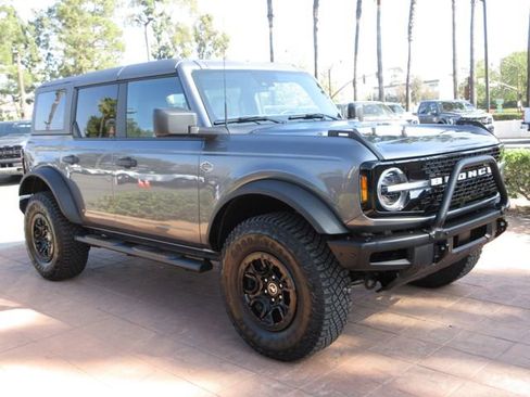 Certified 2024 Ford Bronco Wildtrak image 6