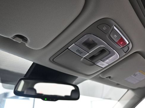 Used 2025 Kia Telluride EX w/ EX Captain's Chair Package FWD image 28
