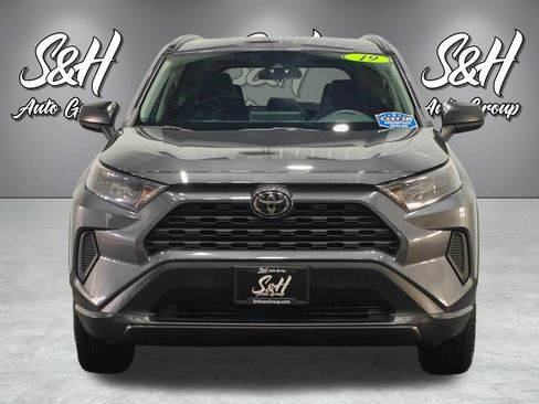 Used 2019 Toyota RAV4 LE w/ All Weather Liner Package AWD/4WD image 11
