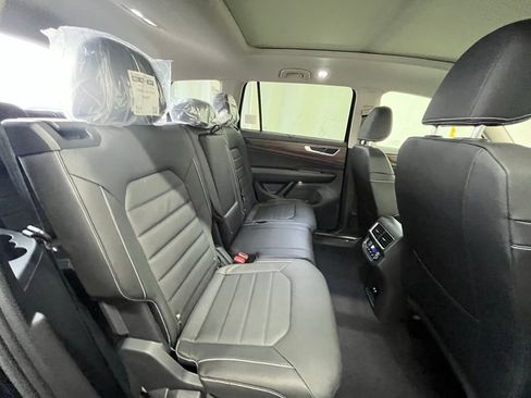 New 2026 Volkswagen Atlas SEL image 24