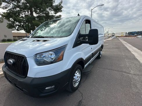 Used 2023 Ford Transit 250 Low Roof RWD image 12