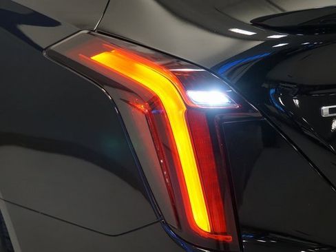 Used 2023 Cadillac CT4 Premium Luxury image 4