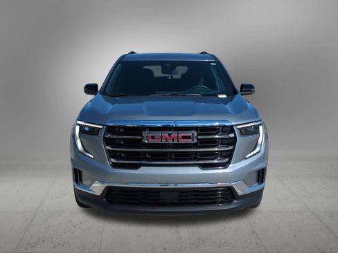 Used 2025 GMC Acadia Elevation image 9