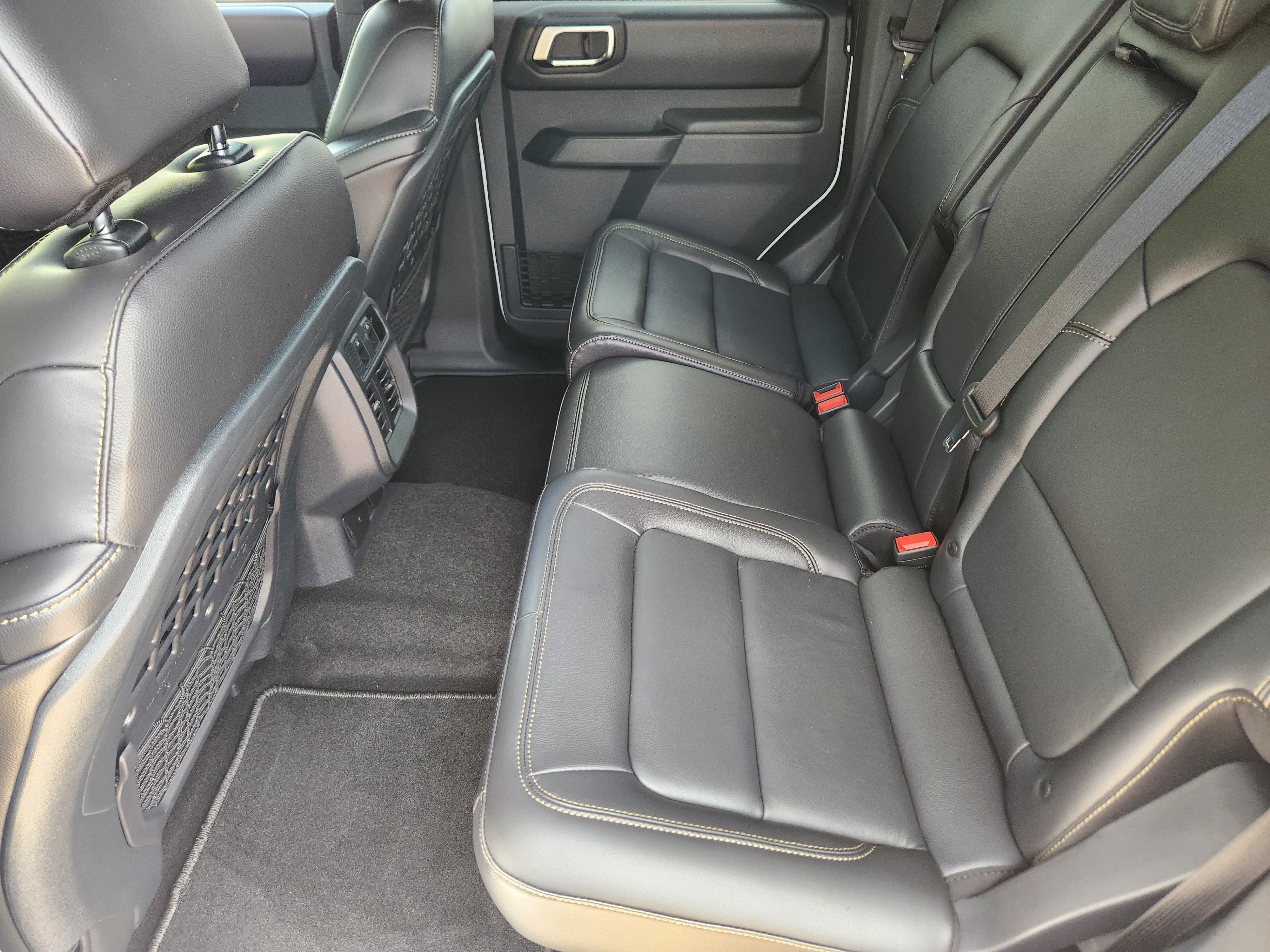 Used 2025 Ford Bronco Badlands AWD/4WD image 22
