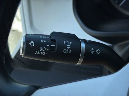 Used 2023 Land Rover Defender 110 S AWD/4WD image 31