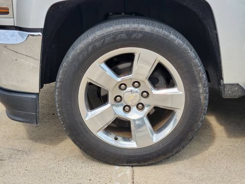 Used 2016 Chevrolet Silverado 1500 LT w/ LT Convenience Package RWD image 10