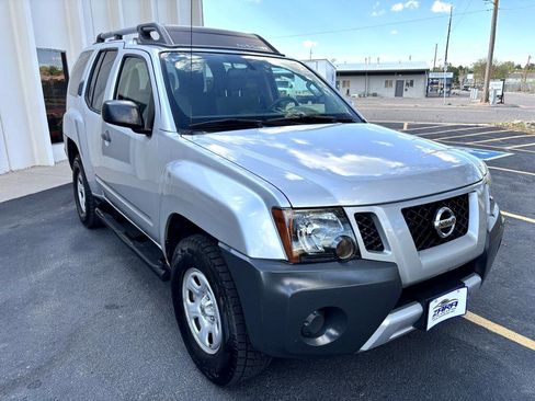 Used 2014 Nissan Xterra X image 9