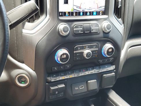 Used 2021 GMC Sierra 1500 Denali w/ Technology Package RWD image 28