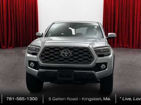 Certified 2023 Toyota Tacoma TRD Off-Road w/ Technology Package AWD/4WD image 2