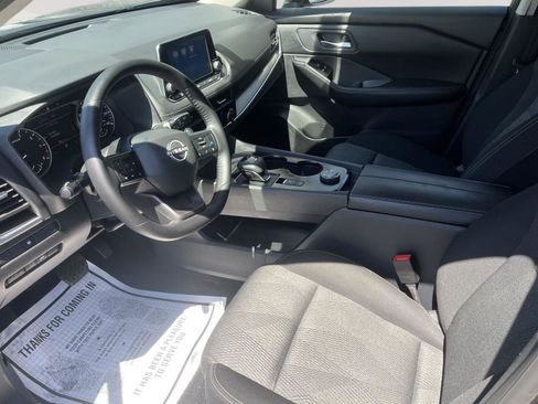 Certified 2025 Nissan Rogue SV AWD/4WD image 22