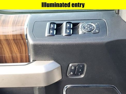 Used 2015 Ford F150 Lariat image 21