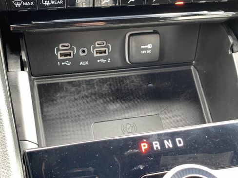Used 2023 Jeep Grand Cherokee Altitude AWD/4WD image 28